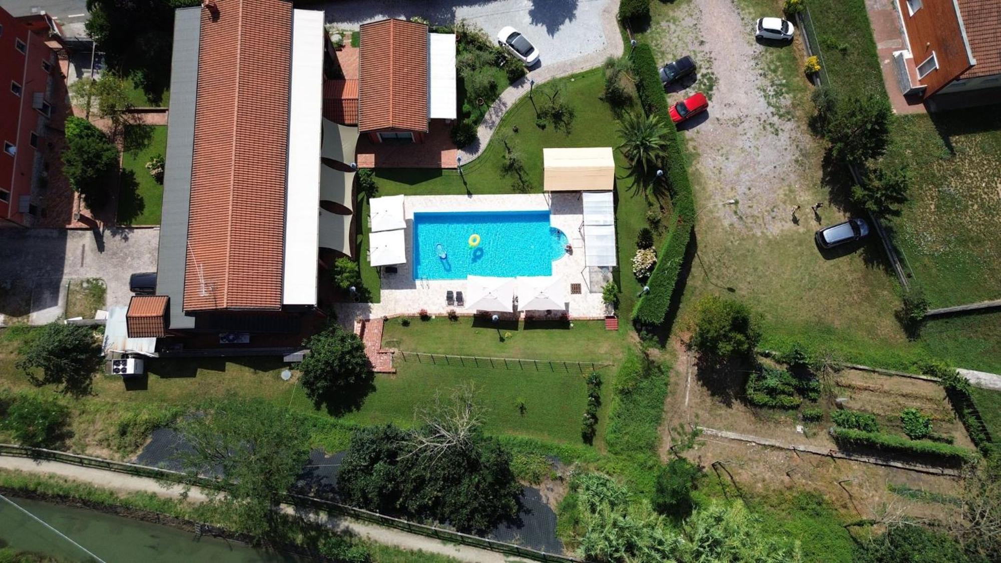 Albergo La Luna Sarzana Zewnętrze zdjęcie
