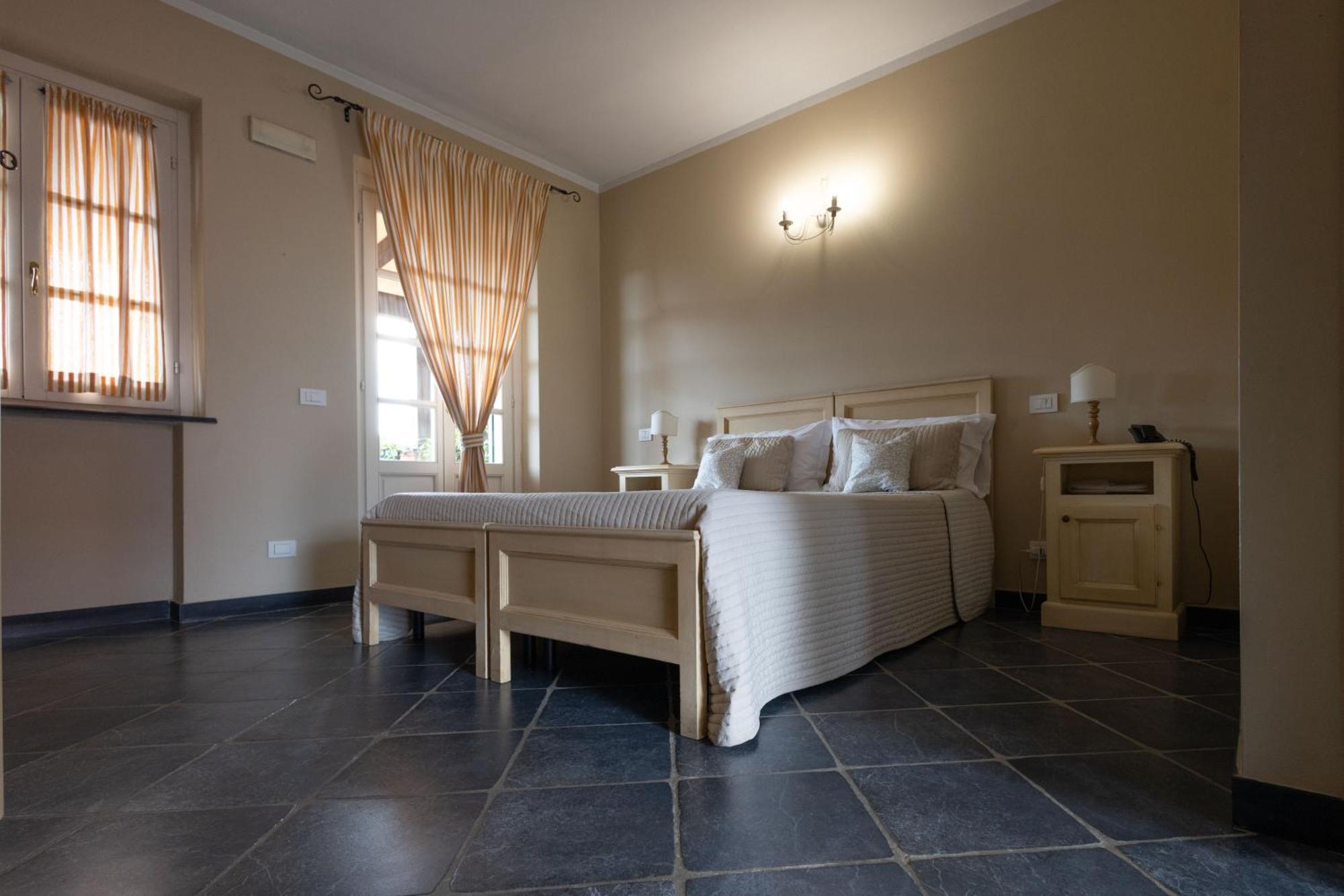 Albergo La Luna Sarzana Zewnętrze zdjęcie