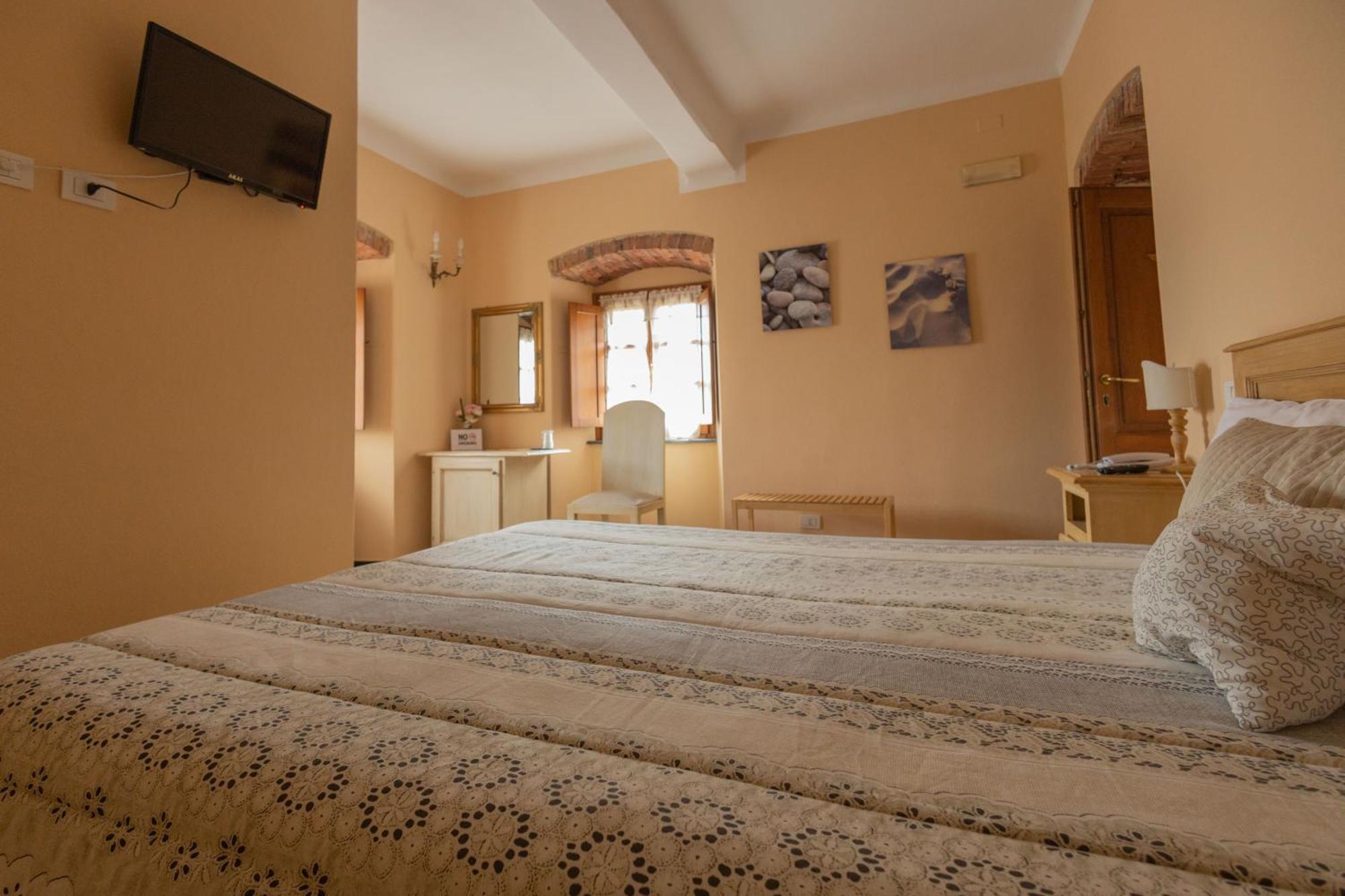 Albergo La Luna Sarzana Zewnętrze zdjęcie