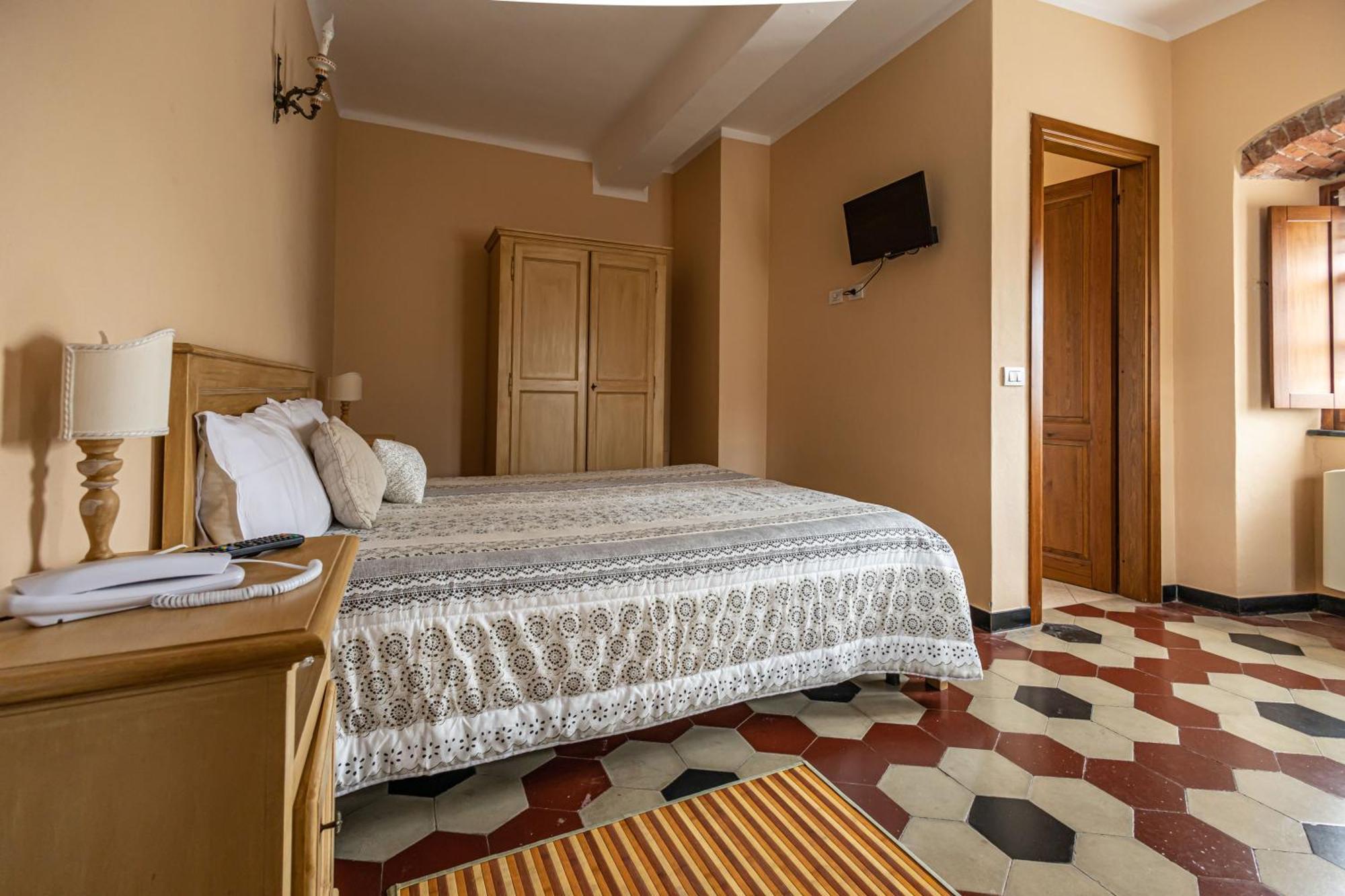 Albergo La Luna Sarzana Zewnętrze zdjęcie
