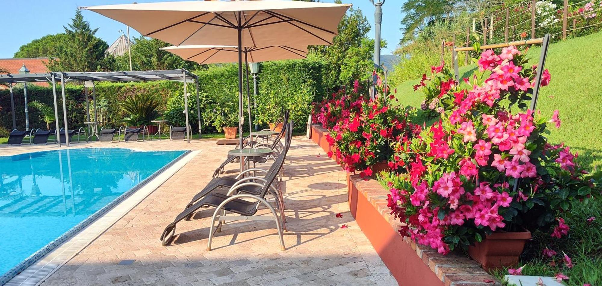 Albergo La Luna Sarzana Zewnętrze zdjęcie
